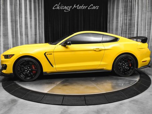 Used 2017 Ford Mustang Shelby GT350R w/ GT350R Equipment Group 920A image 1