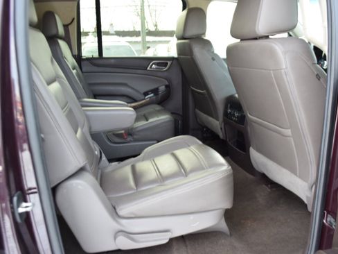 Used 2017 GMC Yukon XL Denali w/ Open Road Package image 33