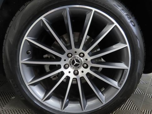 Used 2024 Mercedes-Benz GLE 450 GLE 450 image 31