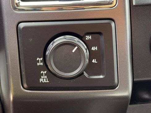 Used 2015 Ford F150 XLT w/ Equipment Group 302A Luxury image 29