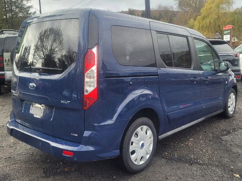 Used 2021 Ford Transit Connect XLT image 8
