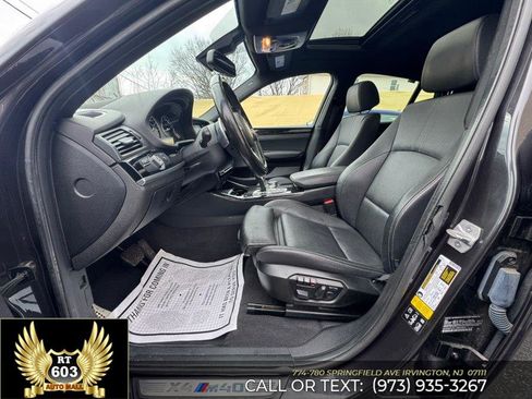 Used 2018 BMW X4 M40i image 14