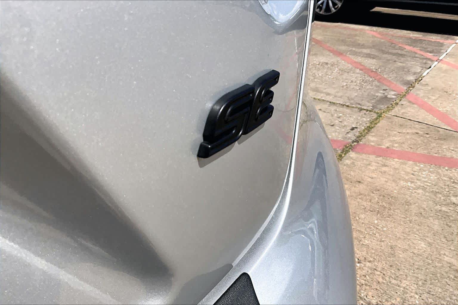 Used 2025 Toyota Corolla SE FWD image 10