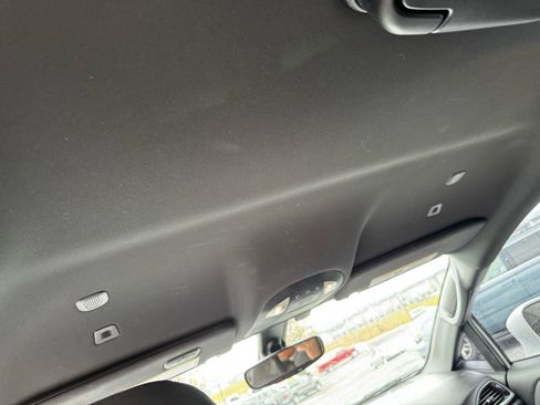 Used 2018 Chrysler Pacifica Touring Plus w/ S Appearance Package FWD image 17