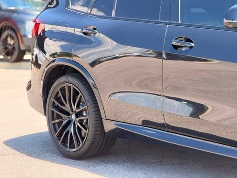 Used 2022 BMW X5 M50i AWD/4WD image 5