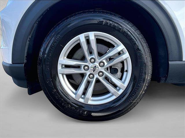 Used 2023 Ford Explorer XLT w/ Equipment Group 202A RWD image 10