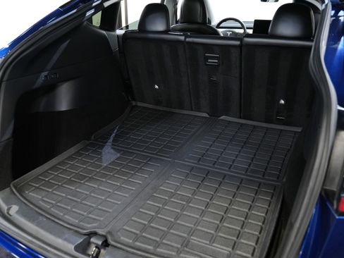 Used 2021 Tesla Model Y Long Range image 53