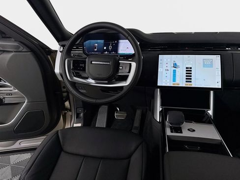 New 2026 Land Rover Range Rover Long Wheelbase SE image 25