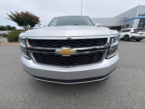 Used 2018 Chevrolet Tahoe LS RWD image 2
