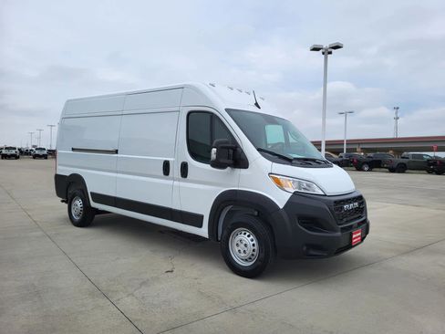 New 2026 RAM ProMaster 2500 w/ Storage Group image 7