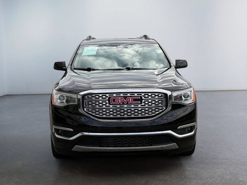 Used 2018 GMC Acadia Denali w/ Technology Package AWD/4WD image 2