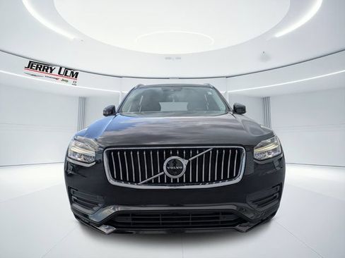 Used 2020 Volvo XC90 T6 Momentum w/ Protection Package Premier AWD/4WD image 9