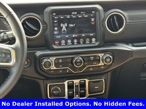Used 2023 Jeep Wrangler Unlimited Sahara AWD/4WD image 17