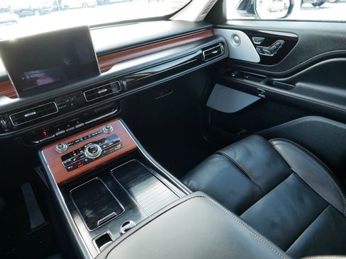 Used 2021 Lincoln Aviator Grand Touring w/ Equipment Group 302A image 11