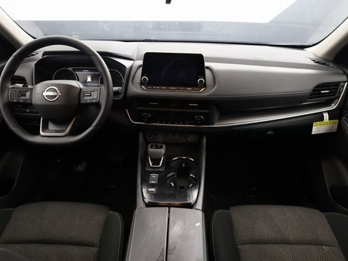 Certified 2026 Nissan Rogue SV image 13