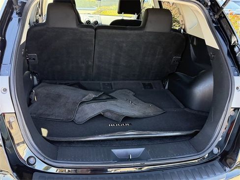 Used 2013 Nissan Rogue SV image 23