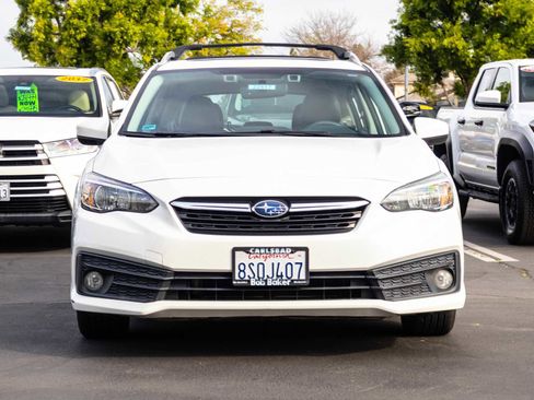 Used 2020 Subaru Impreza Premium image 2