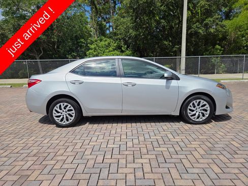 Used 2019 Toyota Corolla LE FWD image 12