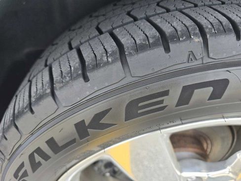 Used 2014 Chevrolet Volt Premium w/ Premium Trim Package image 12