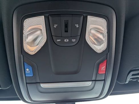 Used 2022 RAM 2500 Big Horn AWD/4WD image 32