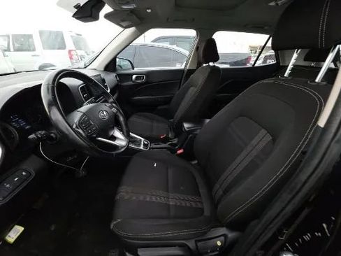 Used 2020 Hyundai Venue SEL w/ Convenience Package image 6