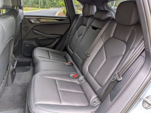 Certified 2026 Porsche Macan AWD/4WD image 20