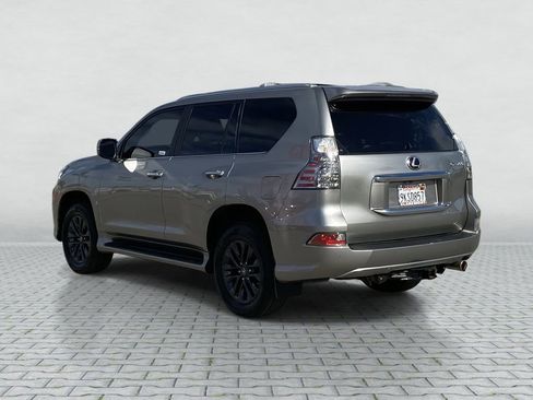 Used 2023 Lexus GX 460 Premium w/ Premium Package image 4