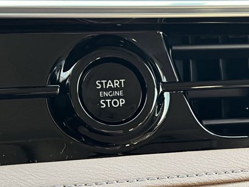 New 2026 INFINITI QX80 Luxe RWD image 18
