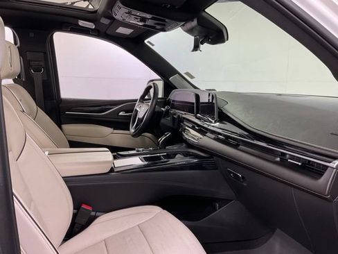 Certified 2022 Cadillac Escalade Sport w/ Touring Package AWD/4WD image 30