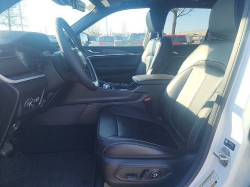 New 2026 Jeep Grand Cherokee Limited image 21