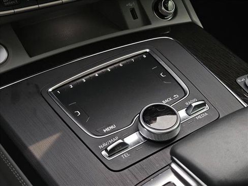 Used 2019 Audi Q5 Prestige w/ Prestige Package AWD/4WD image 22