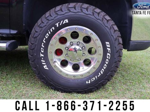 Used 2009 GMC Sierra 2500 SLT w/ Entertainment Package image 4