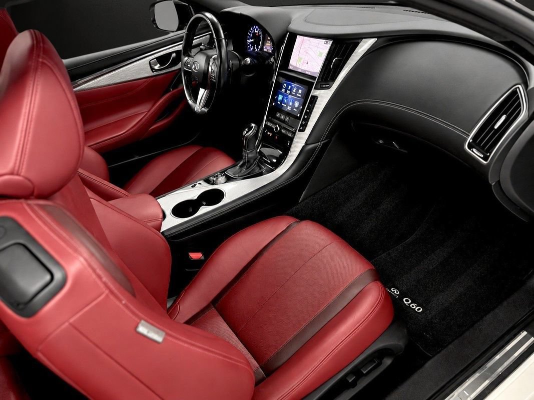 Used 2019 INFINITI Q60 Red Sport 400 AWD/4WD image 23