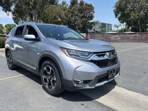 Used 2019 Honda CR-V Touring image 2