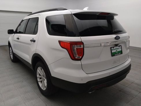 Used 2017 Ford Explorer FWD image 5