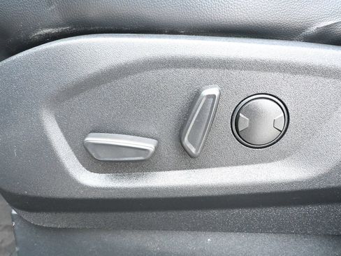 Used 2024 Ford Edge SEL AWD/4WD image 9