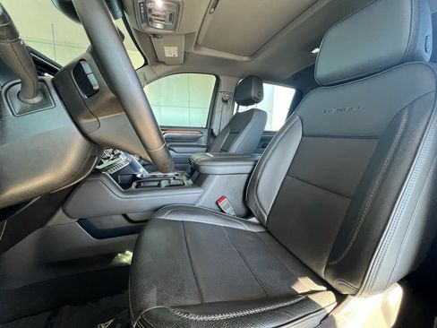 Used 2025 GMC Sierra 2500 Denali w/ Denali Reserve Package image 15