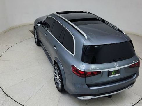 Used 2025 Mercedes-Benz GLS 450 4MATIC image 90