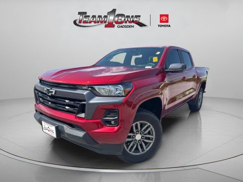 Used 2023 Chevrolet Colorado LT w/ LT Convenience Package II RWD image 4