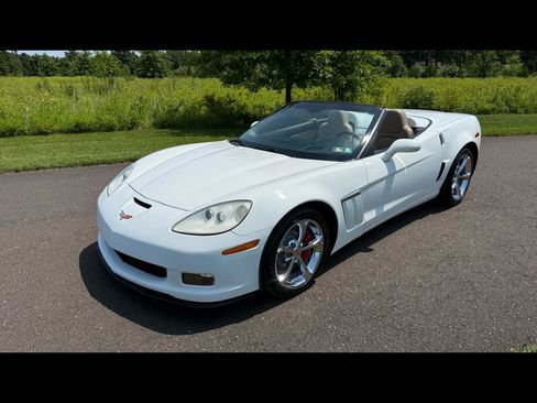 Used 2012 Chevrolet Corvette Grand Sport w/ 2LT Preferred Equipment Group RWD image 1