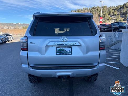 Used 2017 Toyota 4Runner SR5 Premium image 7