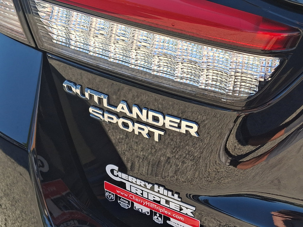 Used 2025 Mitsubishi Outlander Sport ES AWD/4WD image 17