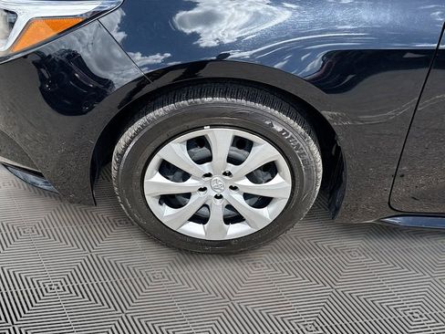 Used 2024 Toyota Corolla LE image 33