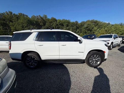 Used 2022 Chevrolet Tahoe LT w/ LT Signature Package AWD/4WD image 8