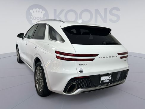 Used 2023 Genesis GV70 2.5T w/ Select Package image 4