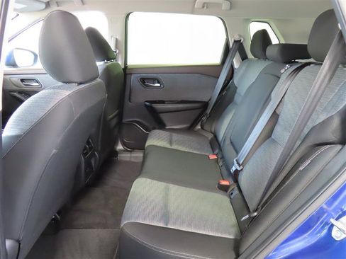 Used 2023 Nissan Rogue SV AWD/4WD image 30