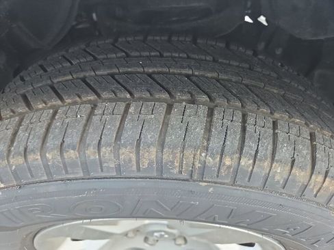 Used 2025 RAM 1500 Big Horn AWD/4WD image 10