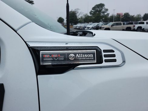 New 2026 GMC Sierra 2500 Pro image 10