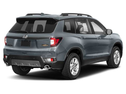 Used 2022 Honda Passport TrailSport image 2