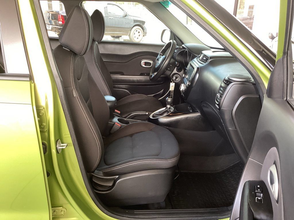 Used 2018 Kia Soul w/ Convenience Package FWD image 35